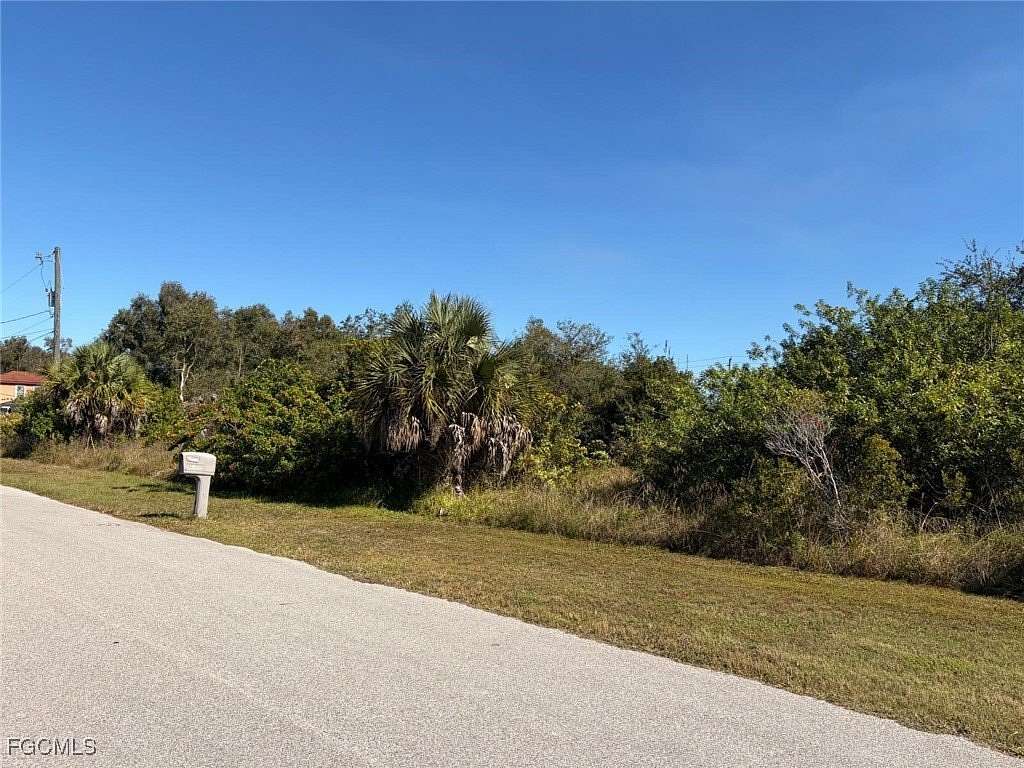 0.25 Acres of Residential Land for Sale in Lehigh Acres, Florida
