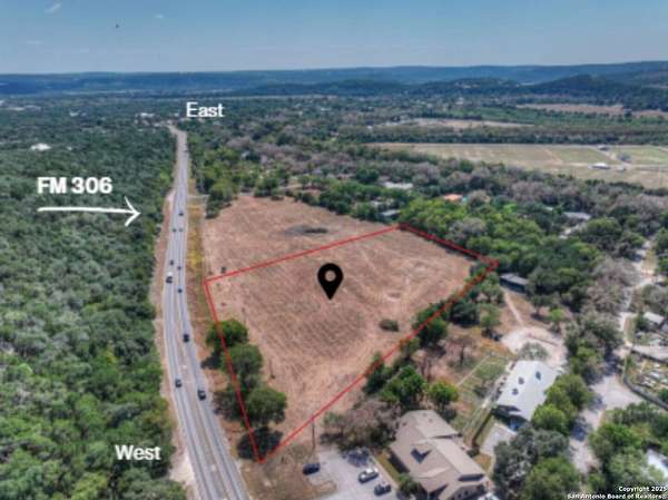 4.78 Acres of Mixed-Use Land for Sale in Canyon Lake, Texas