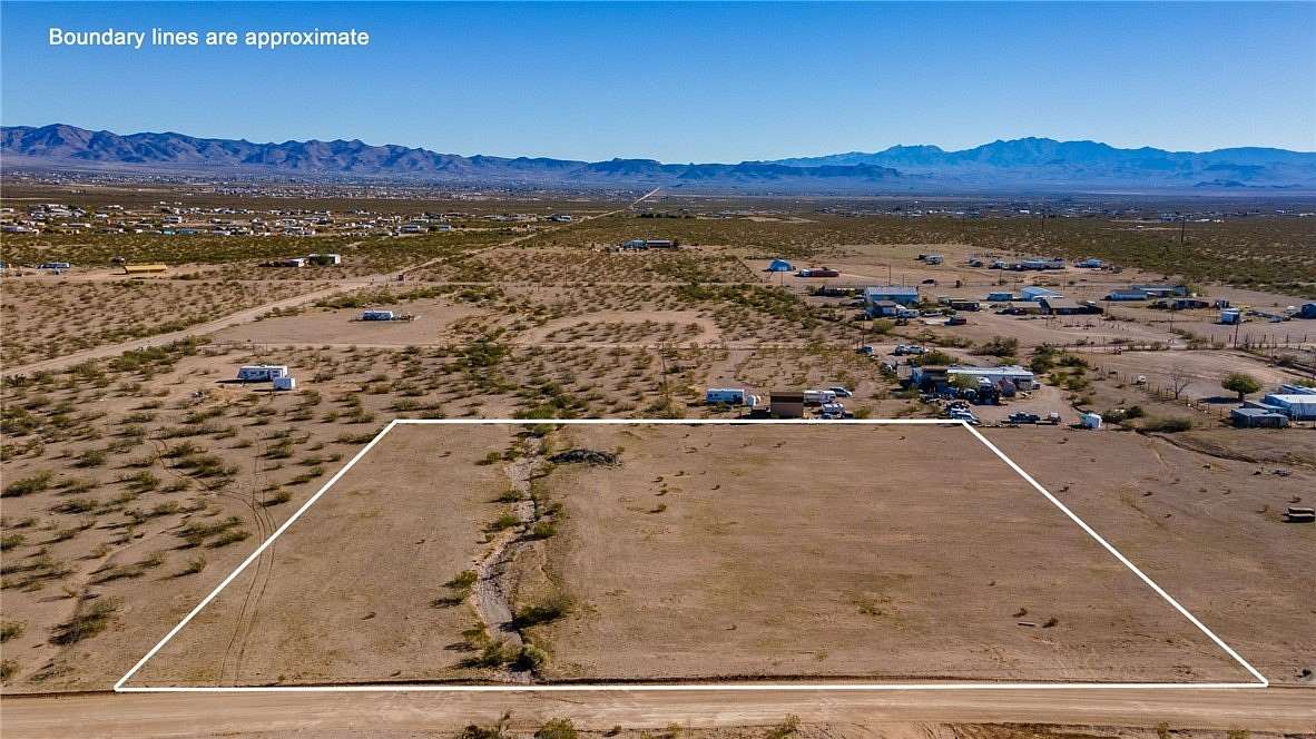 2.35 Acres of Residential Land for Sale in Golden Valley, Arizona