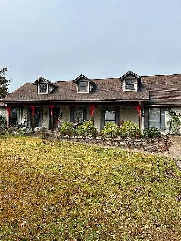 18.8 Acres of Land with Home for Sale in Mooreville, Mississippi