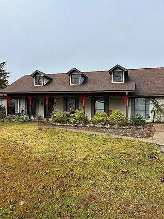 18.8 Acres of Land with Home for Sale in Mooreville, Mississippi