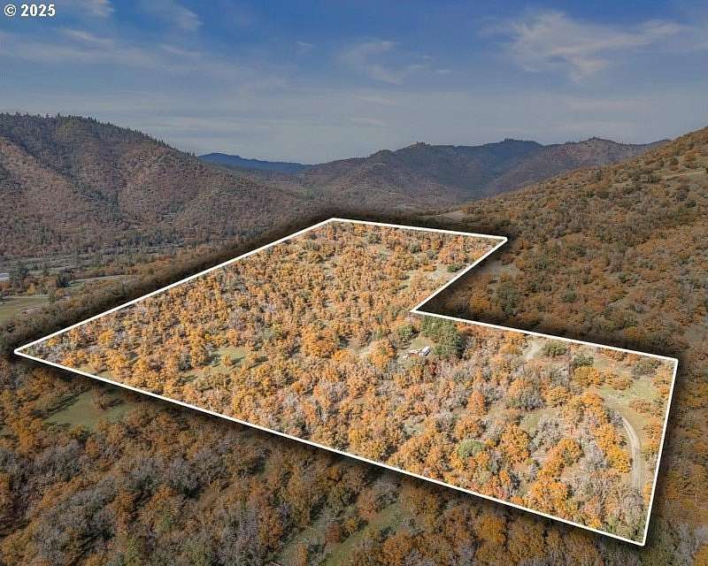 30 Acres of Land for Sale in Central Point, Oregon