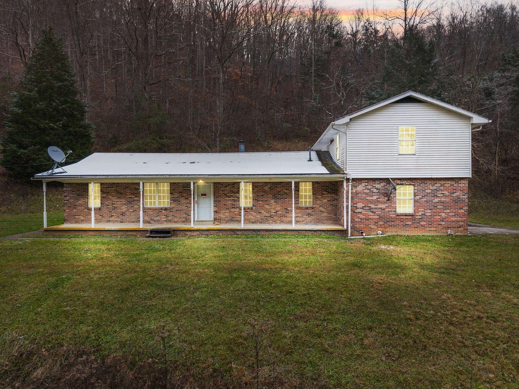 40 Acres of Recreational Land with Home for Sale in Stanton, Kentucky