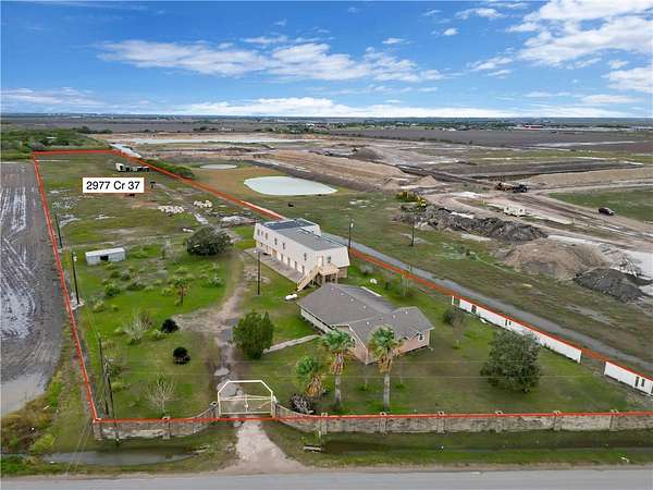 6.7 Acres of Residential Land with Home for Sale in Corpus Christi, Texas