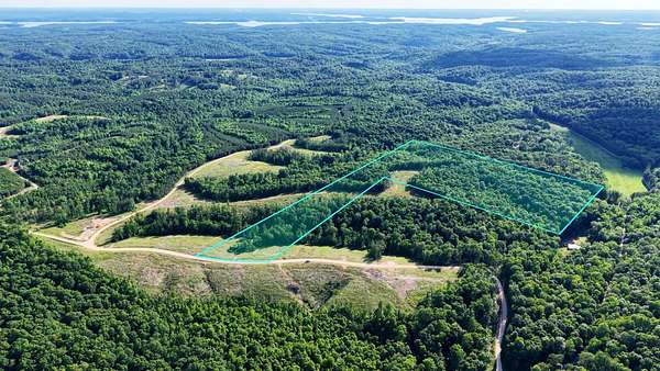 33.1 Acres of Recreational Land for Sale in Dover, Tennessee