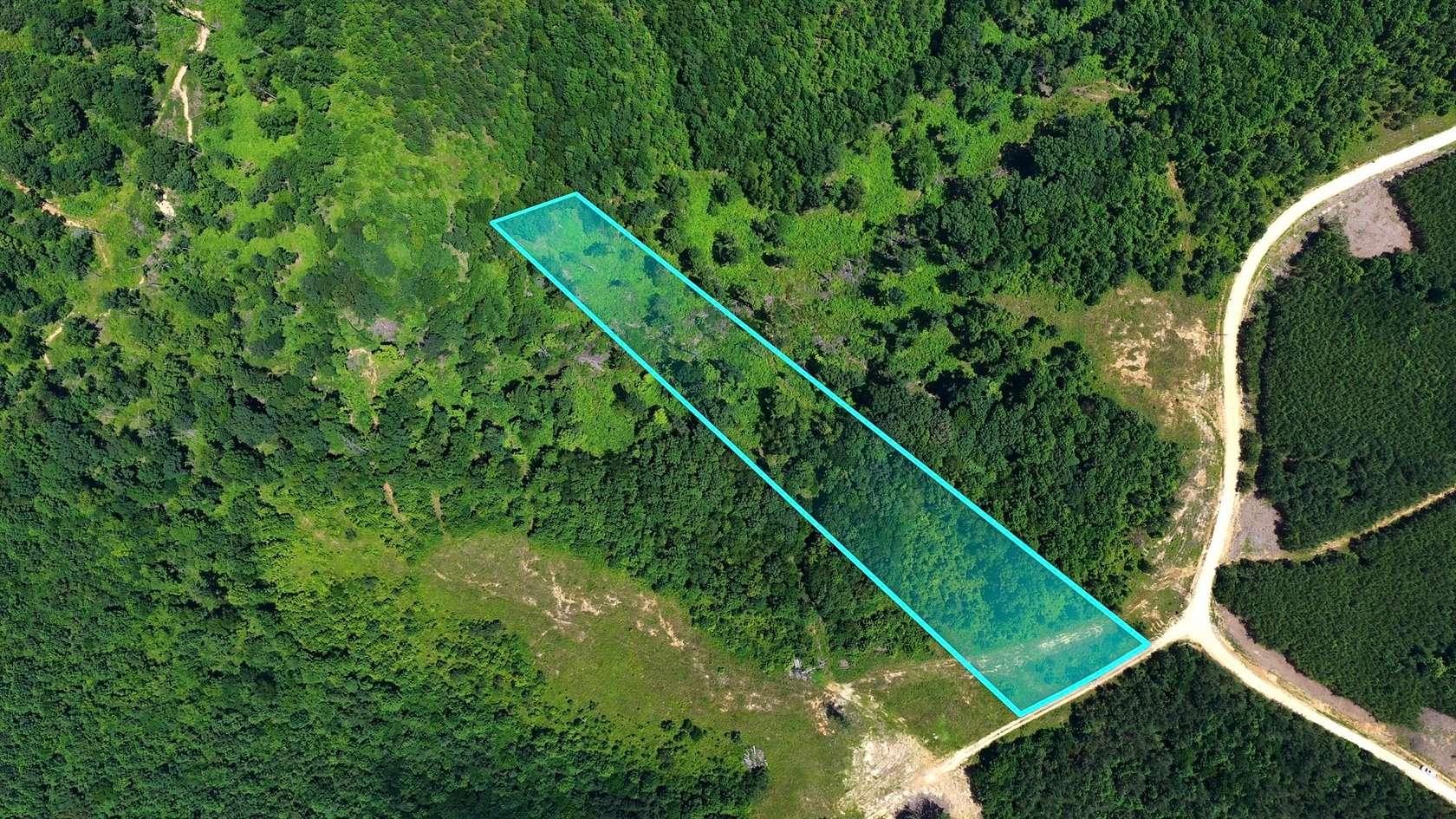 3 Acres of Residential Land for Sale in Dover, Tennessee