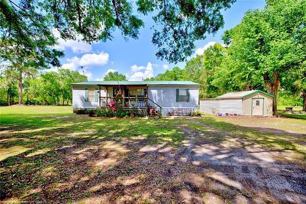 4.1 Acres of Residential Land with Home for Sale in Avon Park, Florida