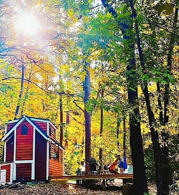 6.39 Acres of Residential Land with Home for Sale in Eureka Springs, Arkansas