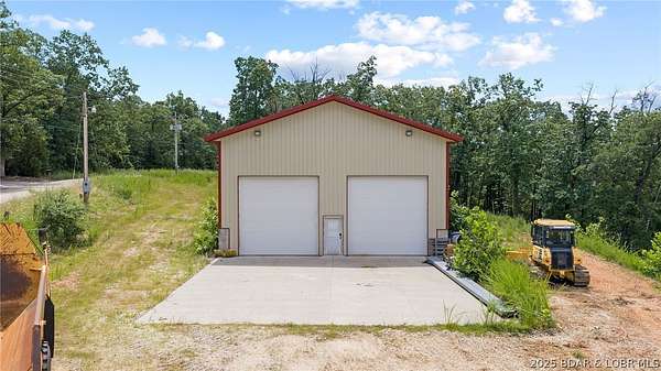 8.1 Acres of Improved Mixed-Use Land for Sale in Camdenton, Missouri