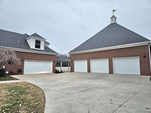 5 Acres of Residential Land with Home for Sale in Mount Juliet, Tennessee