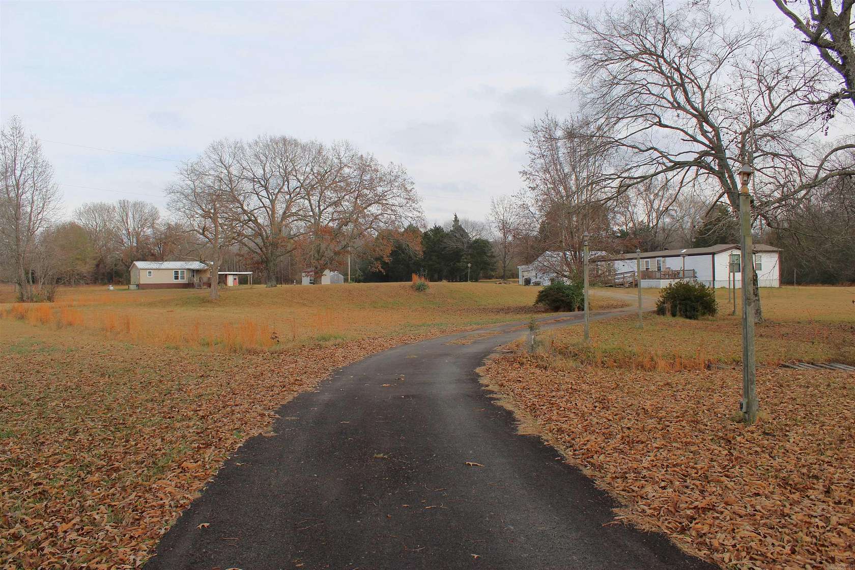 6 Acres of Residential Land with Home for Sale in Greenbrier, Arkansas