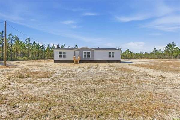 3 Acres of Residential Land with Home for Sale in Waycross, Georgia