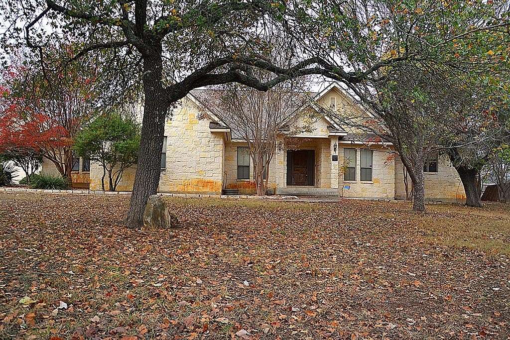 1.5 Acres of Residential Land with Home for Sale in Kerrville, Texas