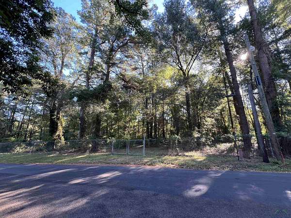 2.53 Acres of Commercial Land for Sale in Longview, Texas