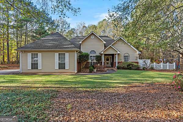 1.5 Acres of Residential Land with Home for Sale in Social Circle, Georgia
