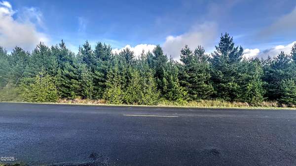 1.84 Acres of Commercial Land for Sale in Waldport, Oregon