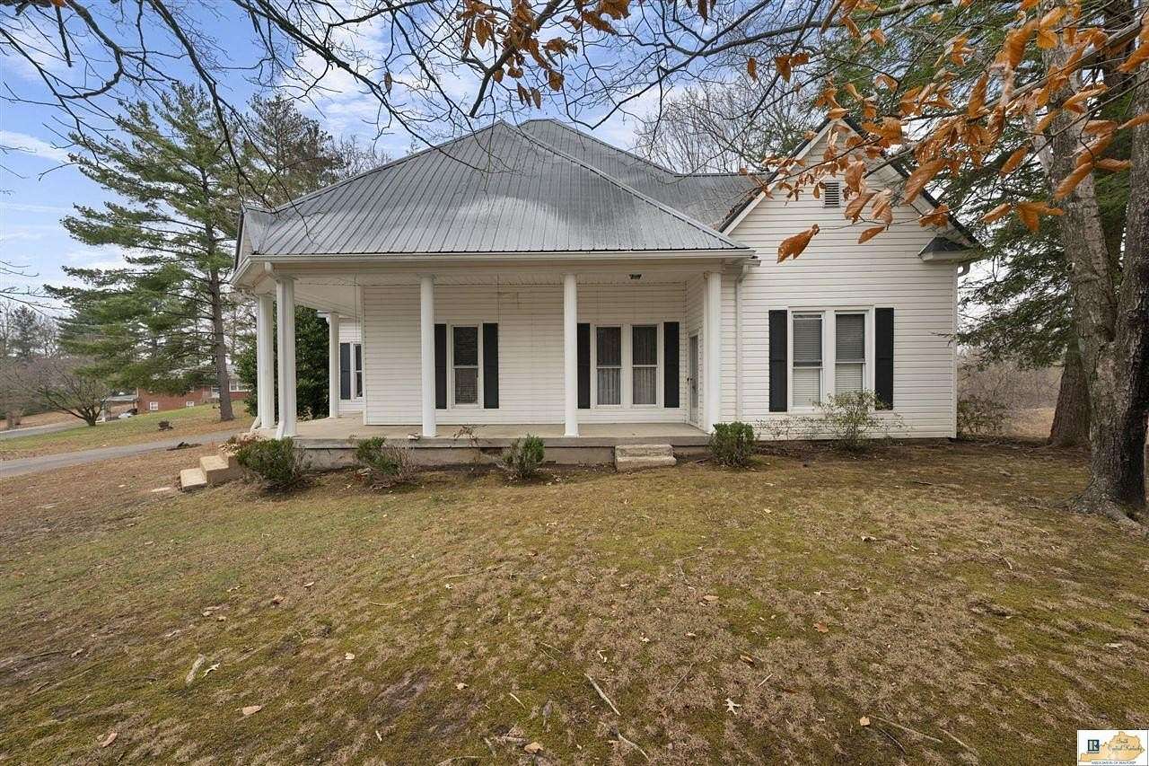 7.53 Acres of Residential Land with Home for Sale in Scottsville, Kentucky