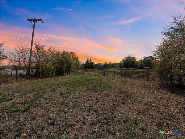 25.3 Acres of Land for Sale in Waelder, Texas