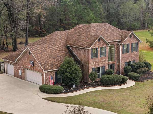 2.45 Acres of Residential Land with Home for Sale in Hallsville, Texas