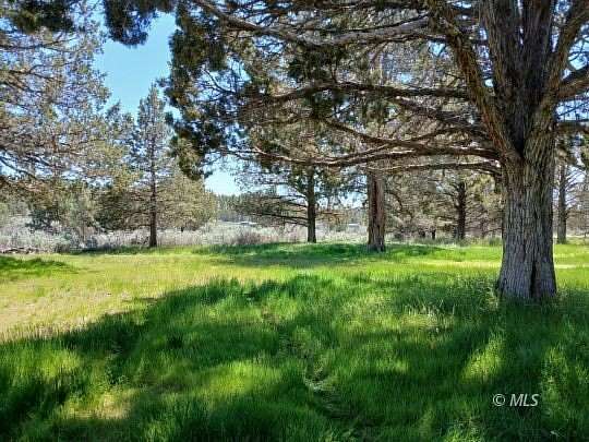 1.5 Acres of Land with Home for Sale in Alturas, California