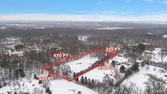 3.29 Acres of Residential Land for Sale in Milford, Michigan