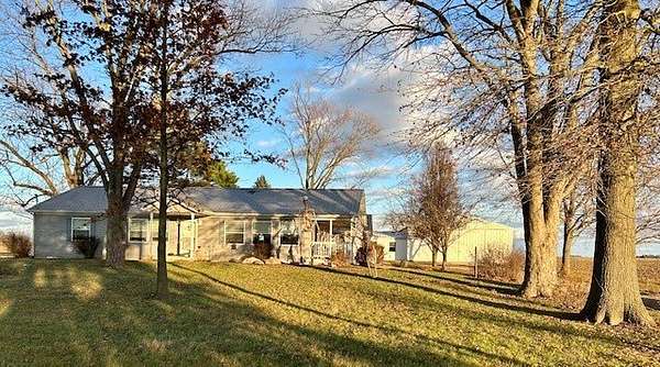 8 Acres of Land with Home for Sale in Pesotum, Illinois