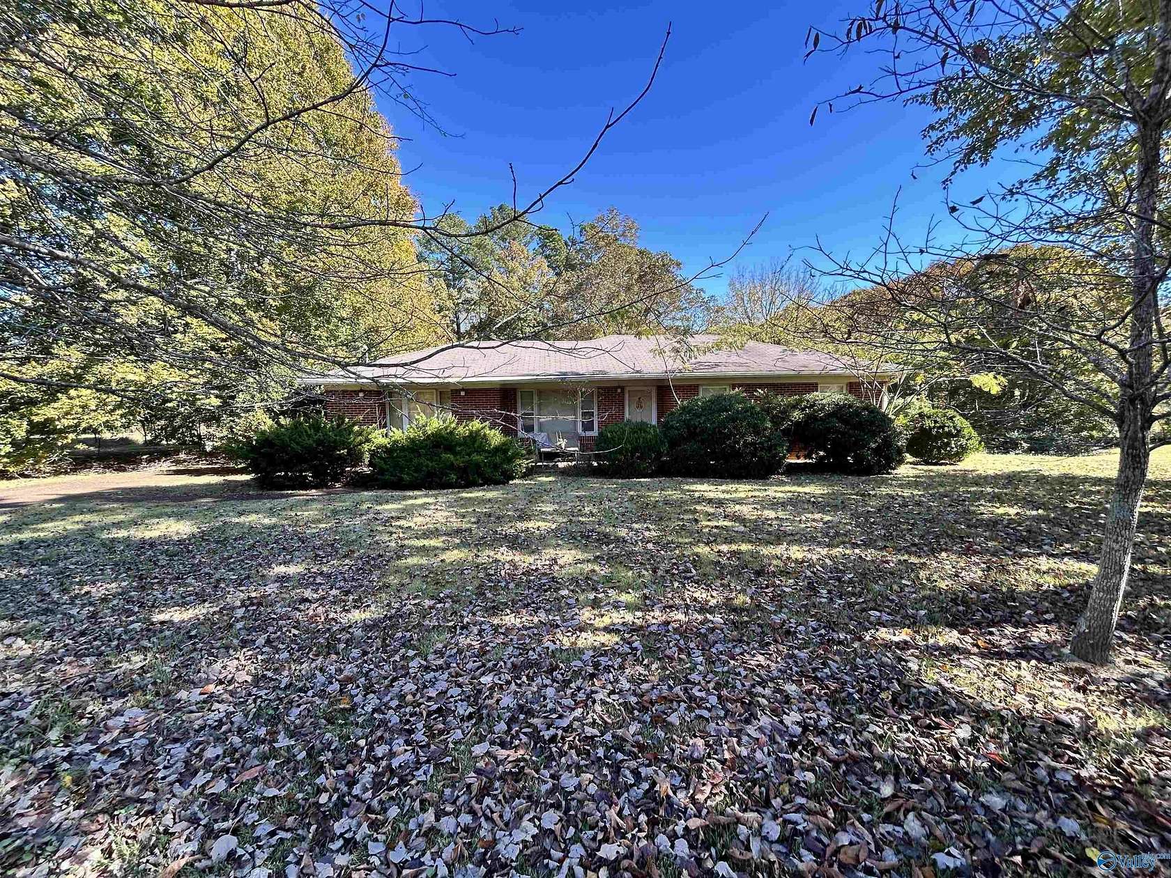 1.5 Acres of Residential Land with Home for Auction in Goodspring, Tennessee