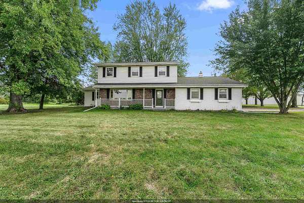 3.7 Acres of Residential Land with Home for Sale in Fond du Lac, Wisconsin