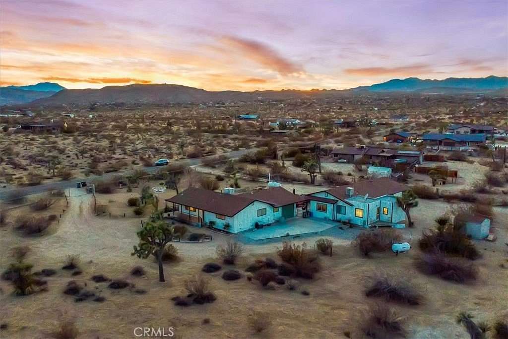2 Acres of Residential Land with Home for Sale in Yucca Valley, California