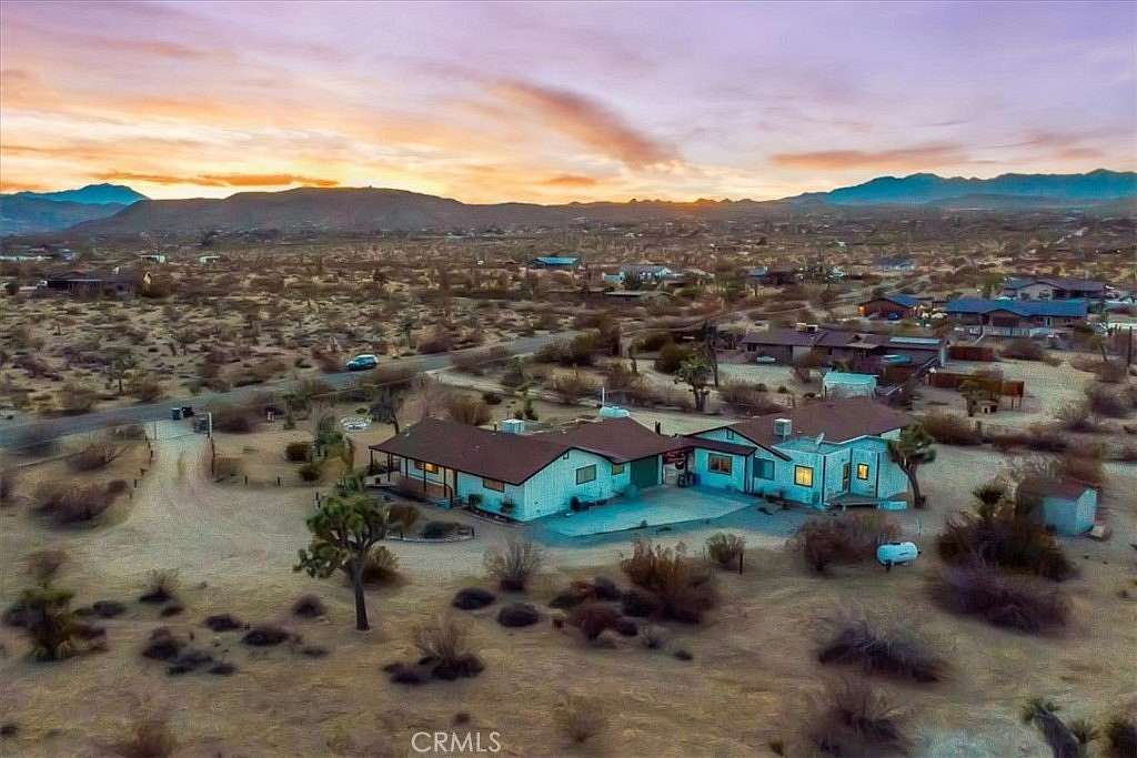 2 Acres of Residential Land with Home for Sale in Yucca Valley, California
