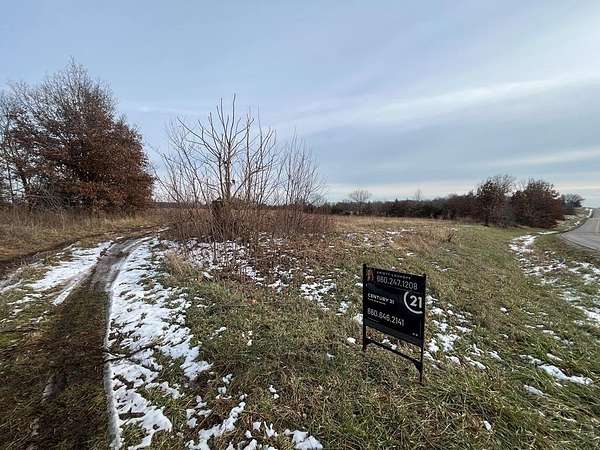31.7 Acres of Recreational Land & Farm for Sale in Tina, Missouri