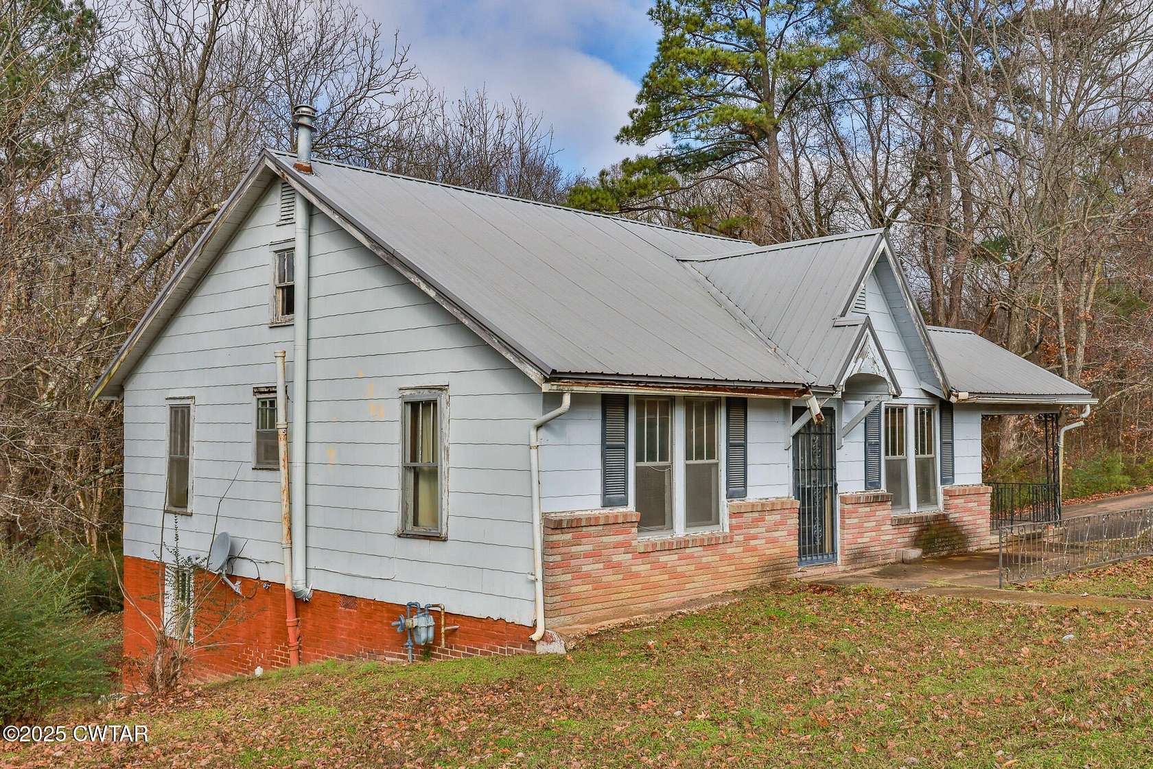 4 Acres of Residential Land with Home for Sale in Greenfield, Tennessee