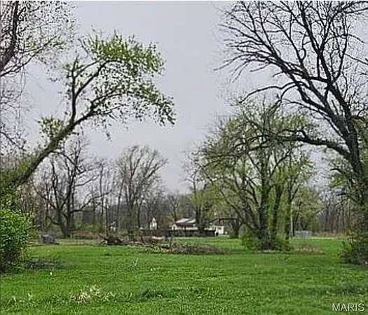 0.18 Acres of Residential Land for Sale in Centreville, Illinois