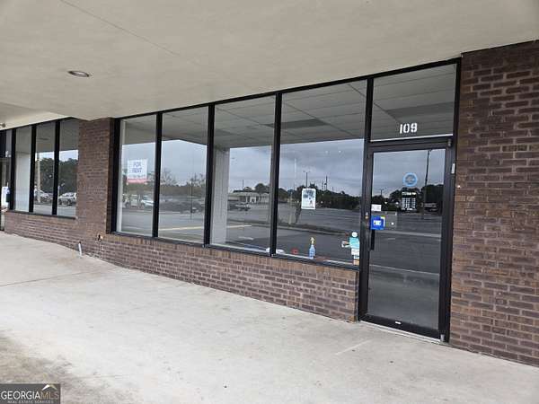 10.7 Acres of Improved Commercial Land for Lease in St. Marys, Georgia