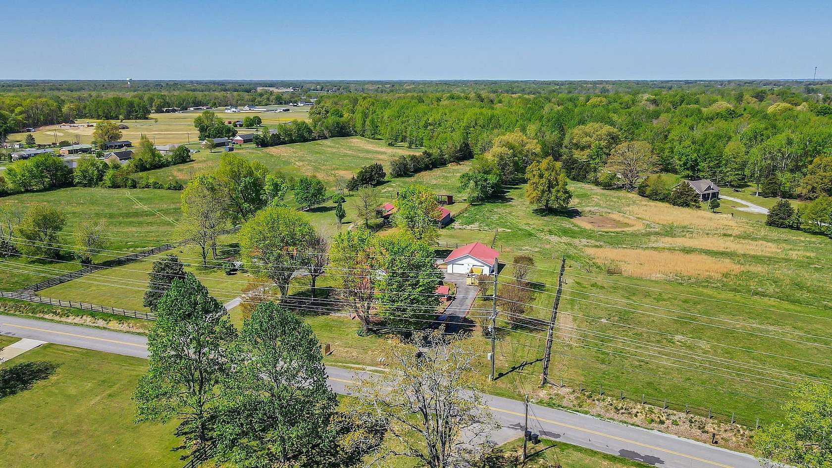 7.84 Acres of Land with Home for Sale in Fayetteville, Tennessee