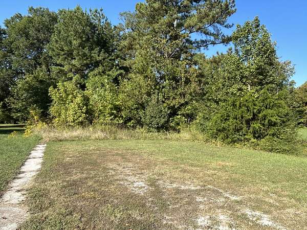 0.32 Acres of Commercial Land for Sale in Tullahoma, Tennessee