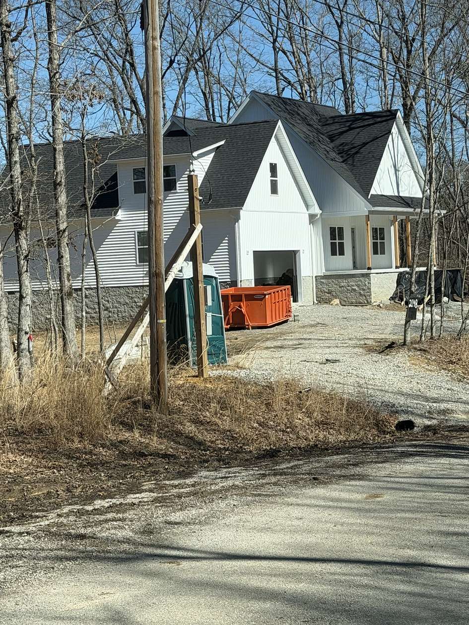 4 Acres of Land with Home for Sale in Monterey, Tennessee