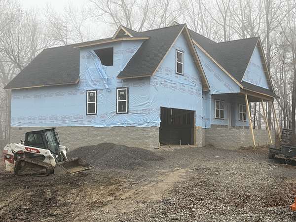 4 Acres of Residential Land with Home for Sale in Monterey, Tennessee