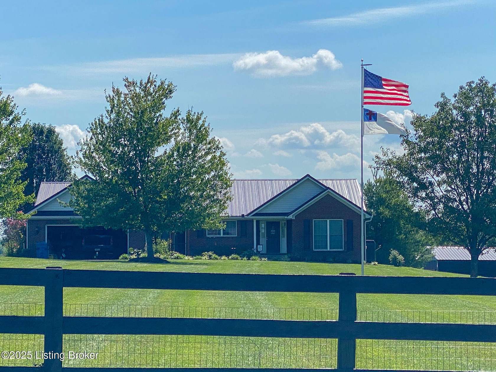 4.18 Acres of Residential Land with Home for Sale in Bagdad, Kentucky