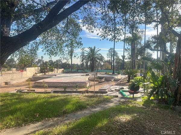 0.25 Acres of Residential Land for Sale in Altadena, California