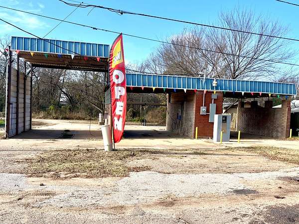 0.2 Acres of Mixed-Use Land for Sale in Tishomingo, Oklahoma