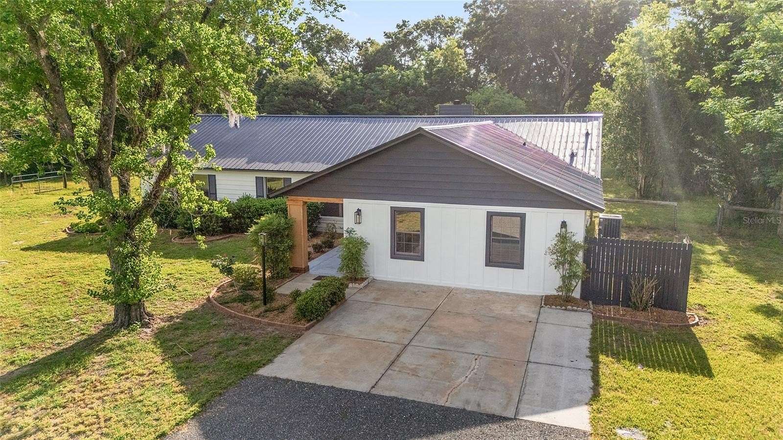 4.89 Acres of Land with Home for Sale in Ocala, Florida