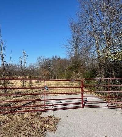 5 Acres of Land for Sale in Springdale, Arkansas
