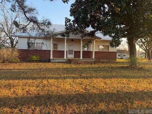 2 Acres of Residential Land with Home for Sale in DeWitt, Arkansas