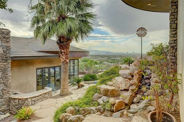 2.3 Acres of Residential Land with Home for Lease in Henderson, Nevada