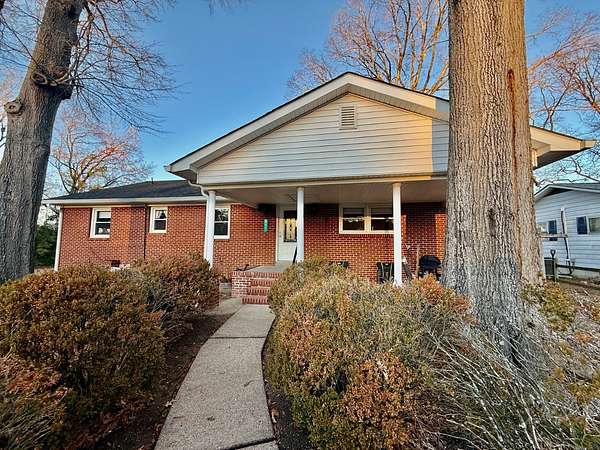 48 Acres of Land with Home for Auction in Colonial Beach, Virginia