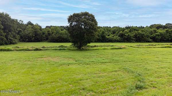 15 Acres of Land for Sale in Lafayette, Louisiana