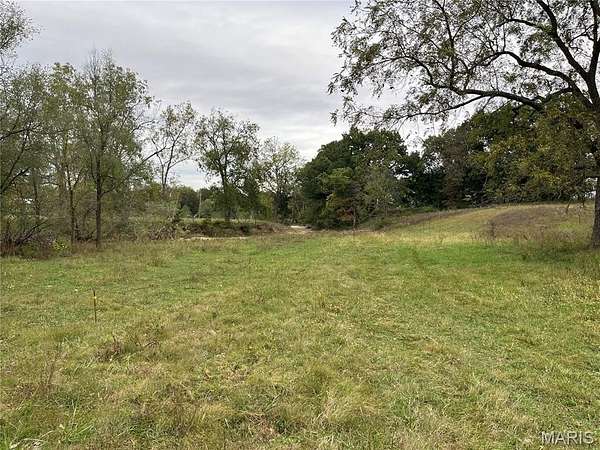 5 Acres of Land for Sale in Eolia, Missouri