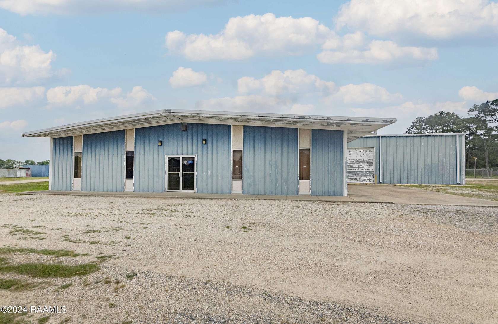 3 Acres of Improved Commercial Land for Sale in Jennings, Louisiana