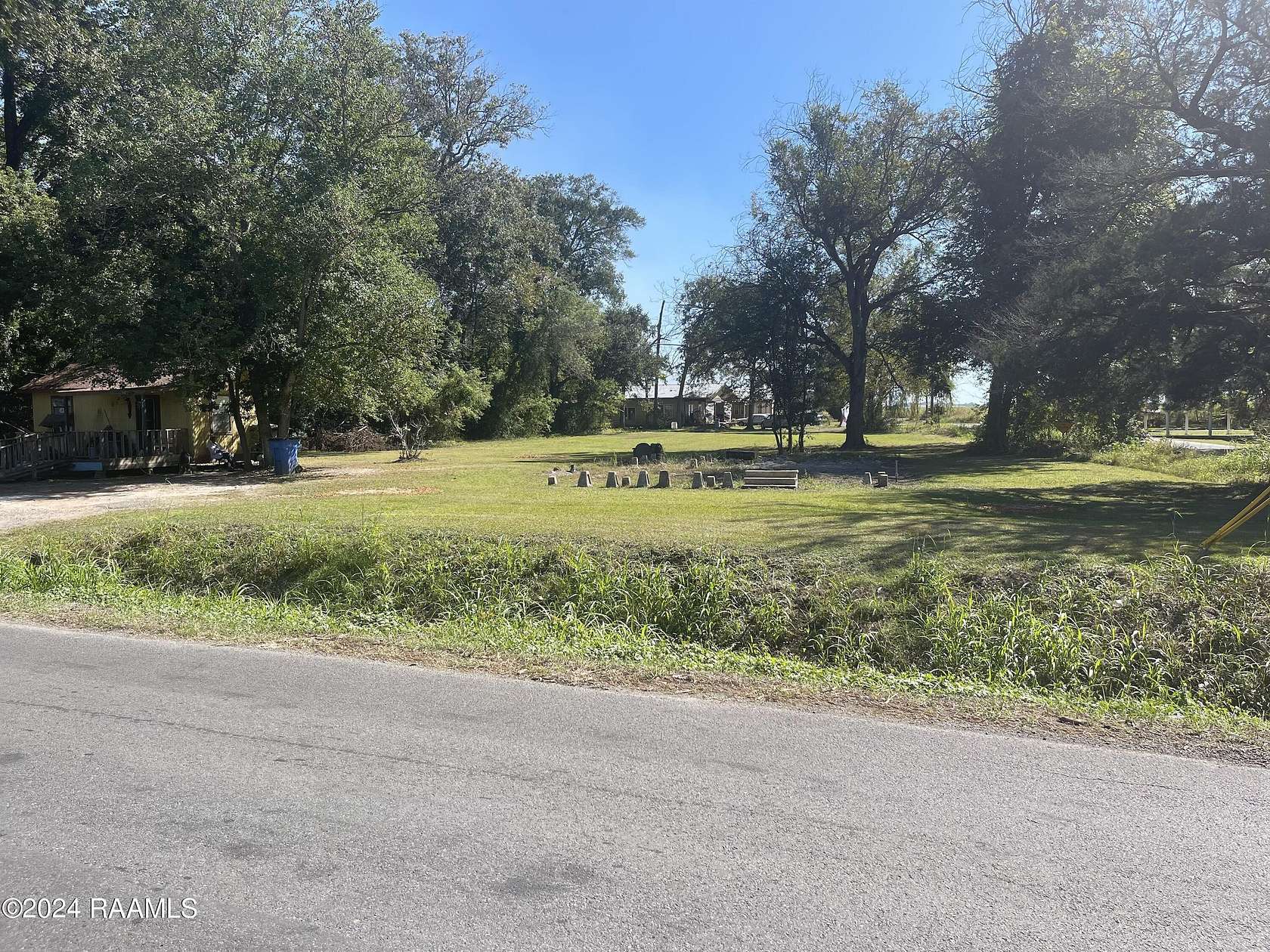 1 Acre of Residential Land for Sale in Jeanerette, Louisiana